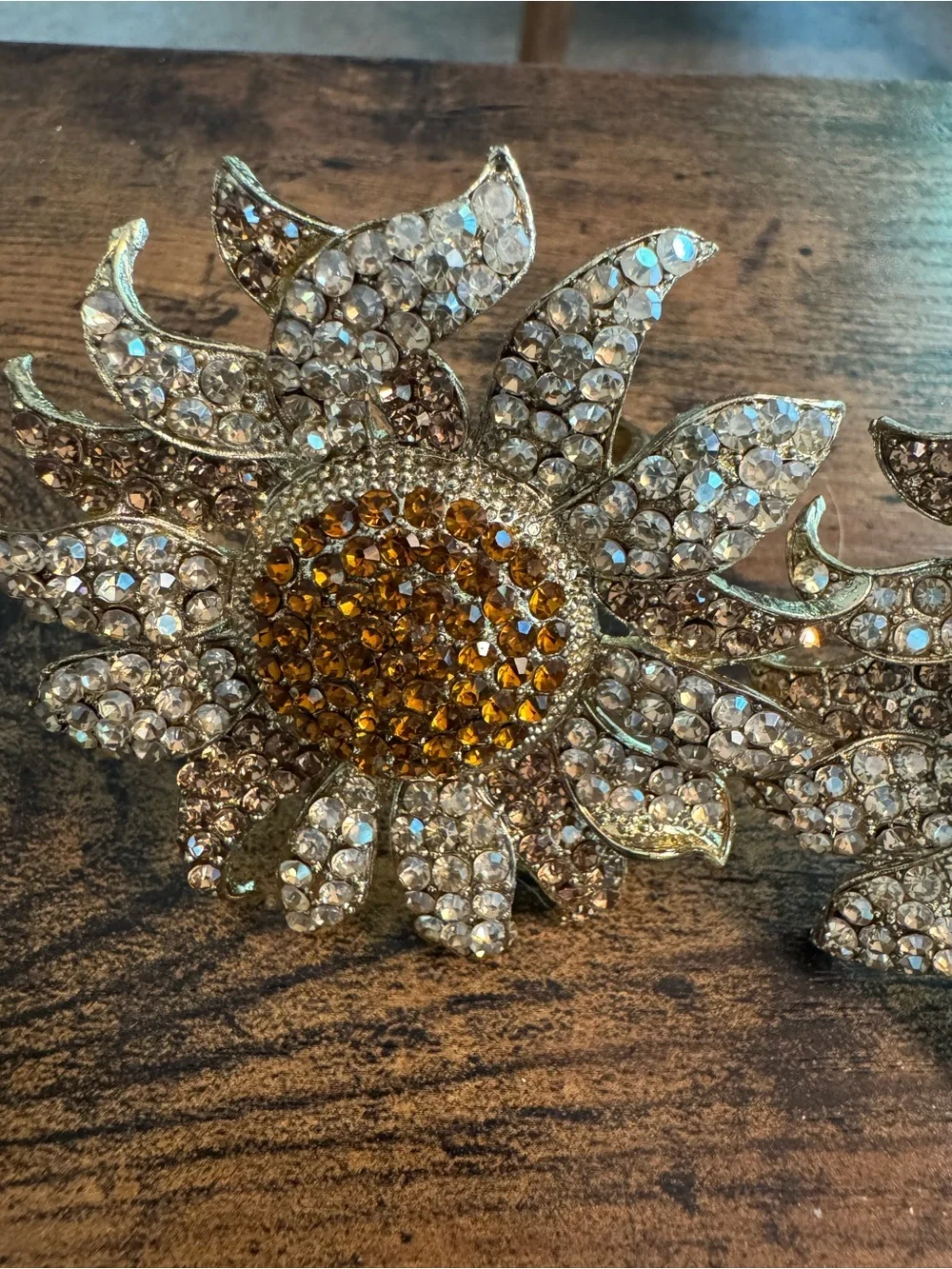 Tahari Home Sunflower Rhinestone Napkin Rings, Unboxed, Fall Thanksgiving